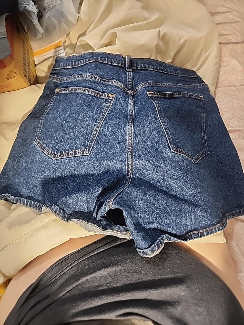 Abercrombie & Fitch Women's Denim Shorts Size 34 High Rise Medium Wash
